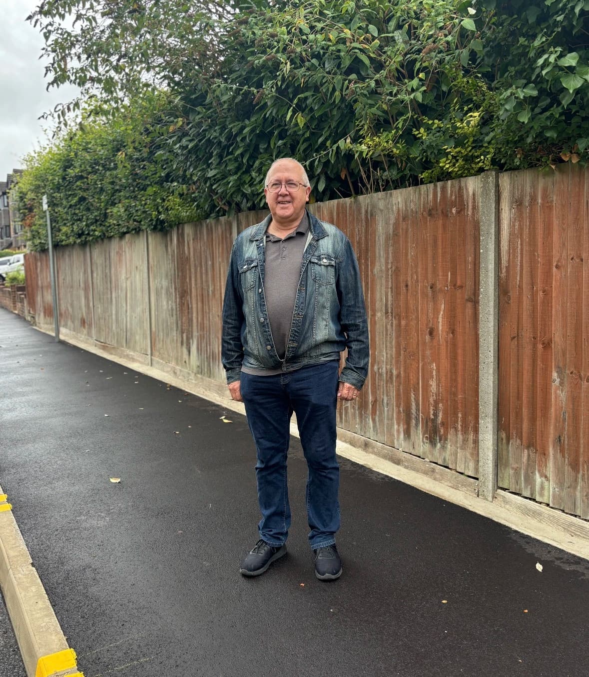 Delivering new pavements - Uxbridge community photo